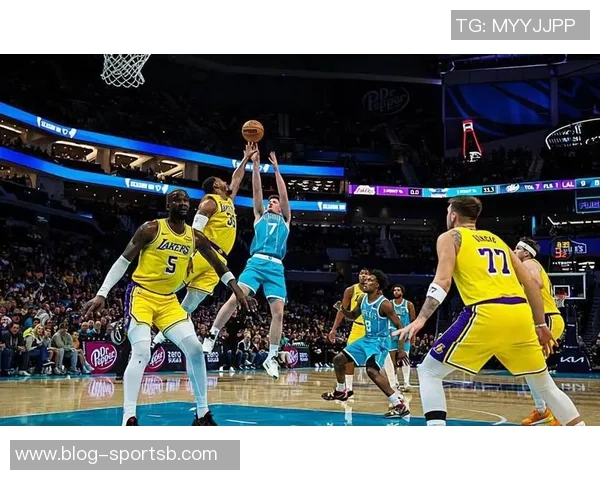 黄蜂新秀克尼佩尔表现抢眼三场场均15分三分命中率高达579